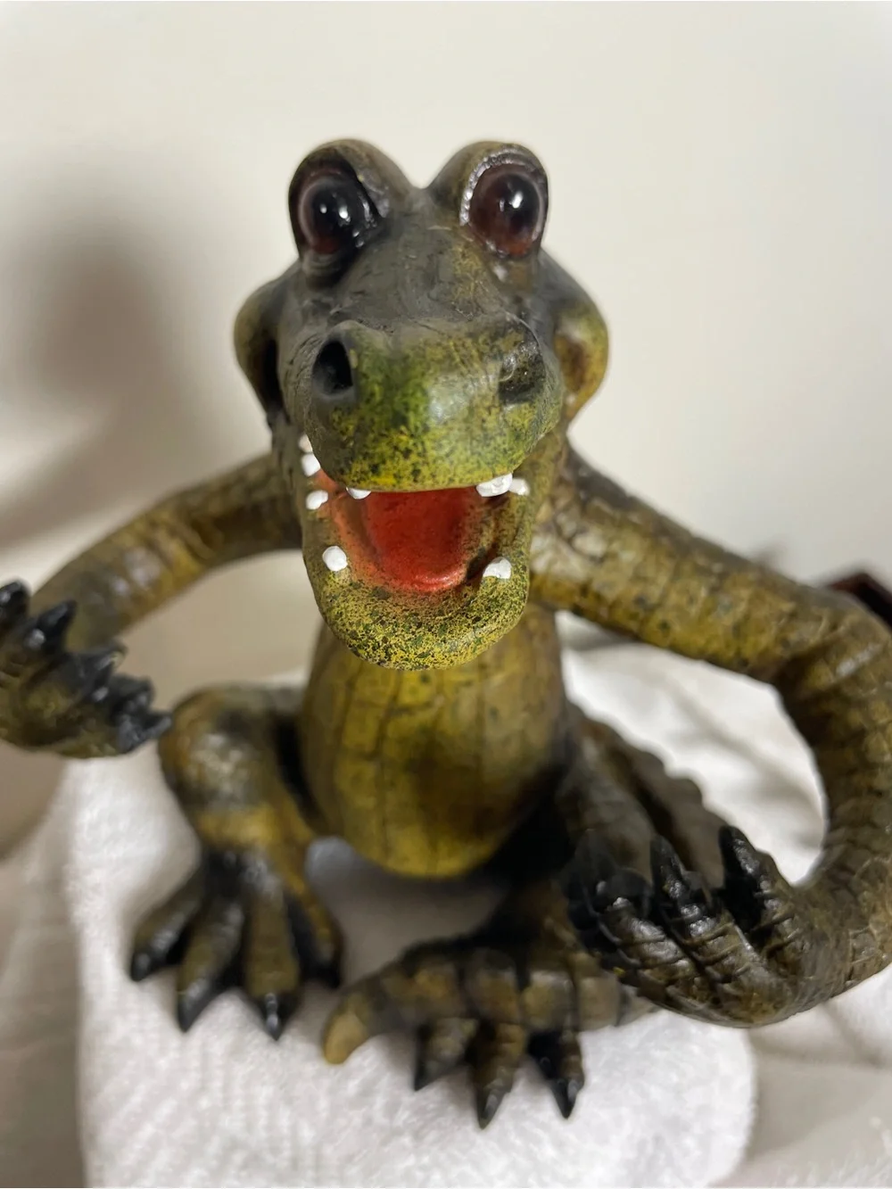 Vintage Cast Resin Alligator Crocodile Figurine Whimsical Reptile Decor 6.5